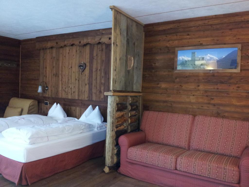 La Torretta Hotel Challand-Saint-Anselme Екстериор снимка
