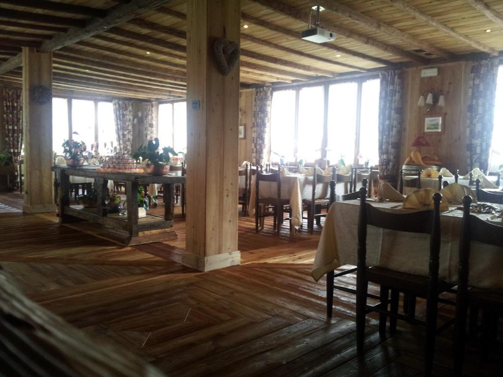 La Torretta Hotel Challand-Saint-Anselme Екстериор снимка