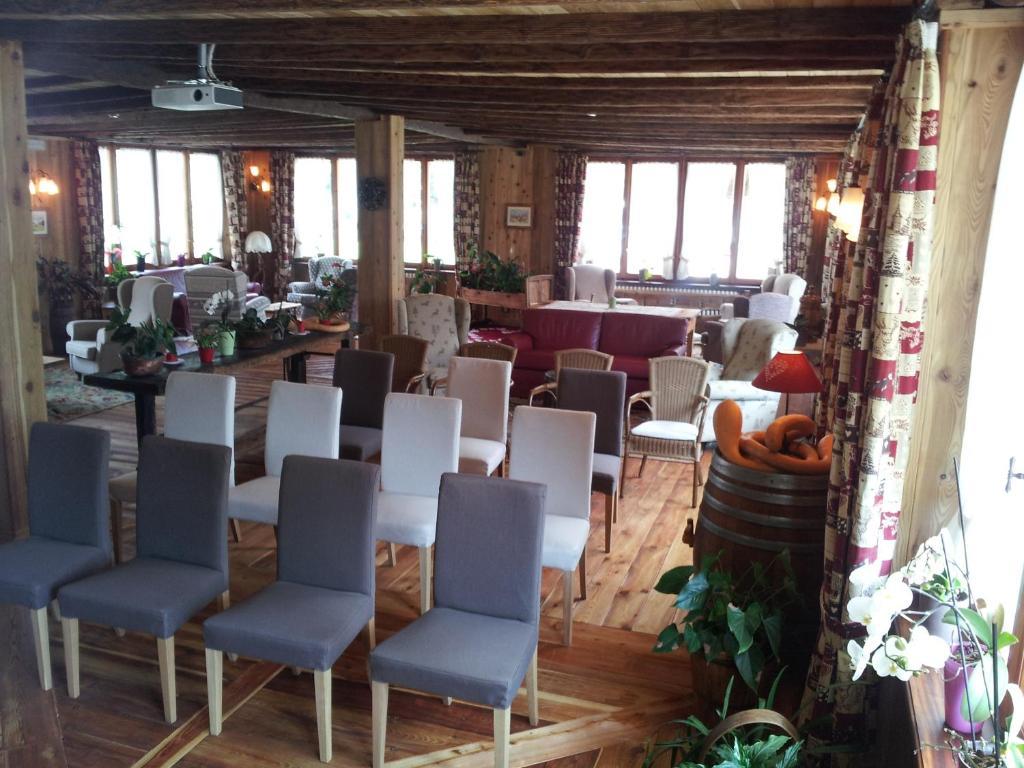 La Torretta Hotel Challand-Saint-Anselme Екстериор снимка